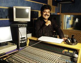 Babla Mehta is the leading - best golden voice of mukesh, Playback Singer, Music Director based in Mumbai India